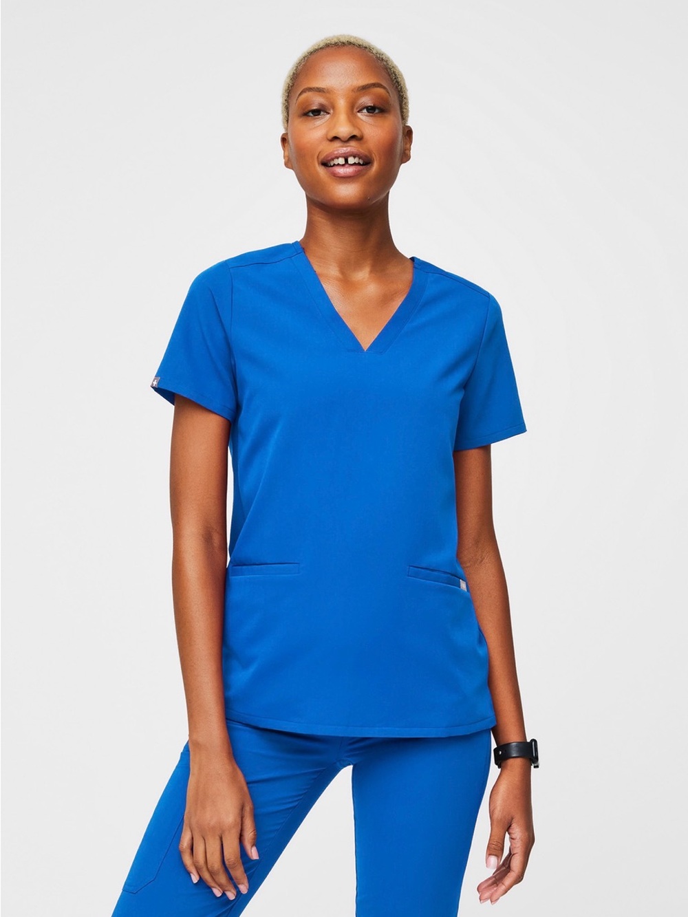 FIGS Casma Three-Pocket Scrub Top in Royal Blue